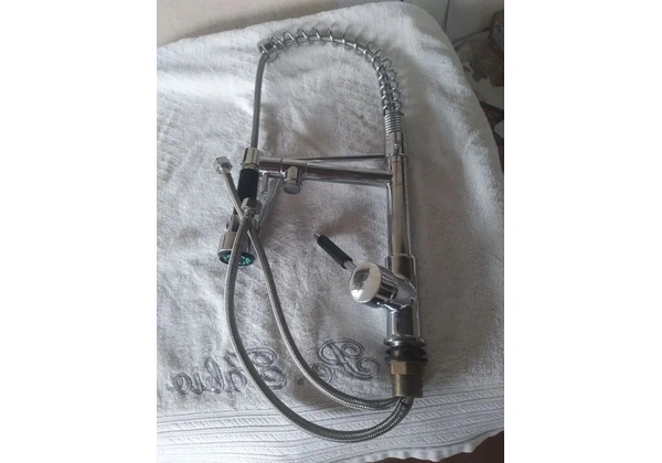 Torneira de Cozinha com Chuveiro - Nova