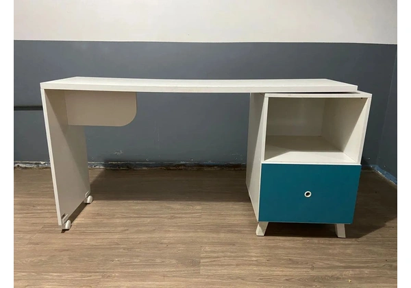 Mesa de Escritório Branca com Gaveta Azul