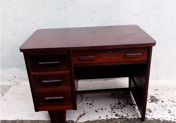Mesa de escritório antiga