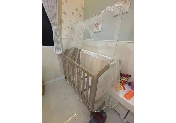 Berço Cama Capitonê Fiorello Elegance P53 com Colchao Ortobom D18