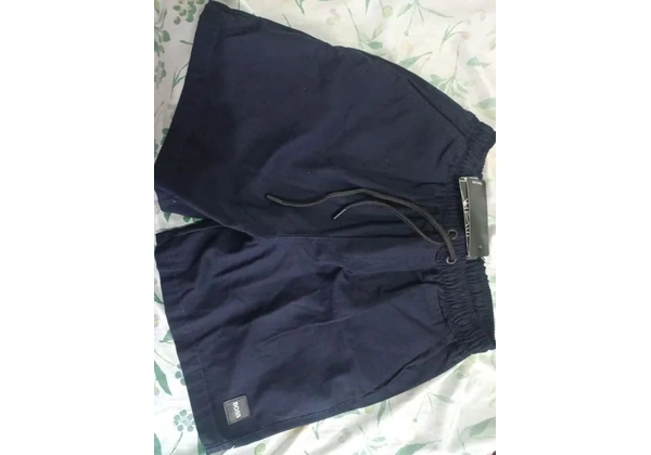 Short linho boss