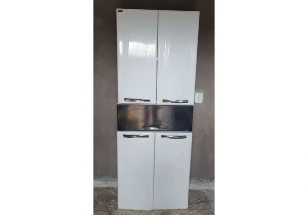Armario de aço 250.00