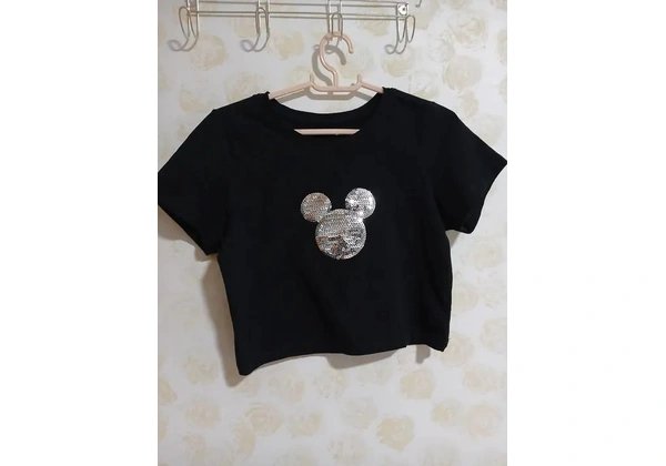 Camiseta Preta Mickey com Strass