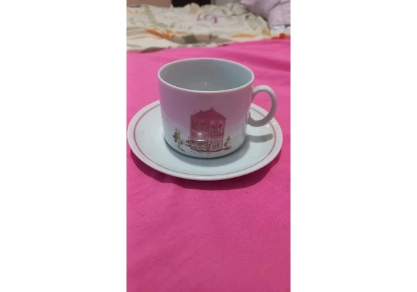 Jogo de porcelana com 3 xícaras, 3 pires (Polovi Germet)