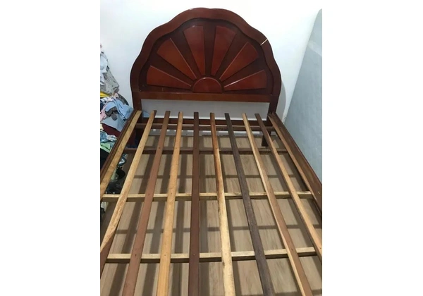 Cama casal madeira maciça