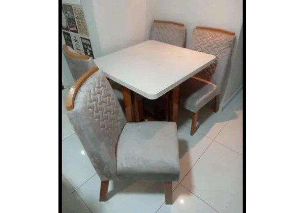 Mesa de jantar 4 cadeiras em Mdf com tampo de vidro