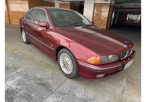Bmw 528 1996 único dono com 120.000km Teto Solar