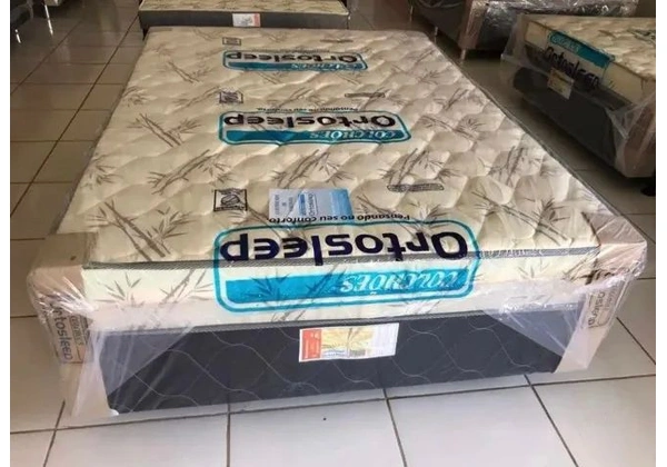 Cama box