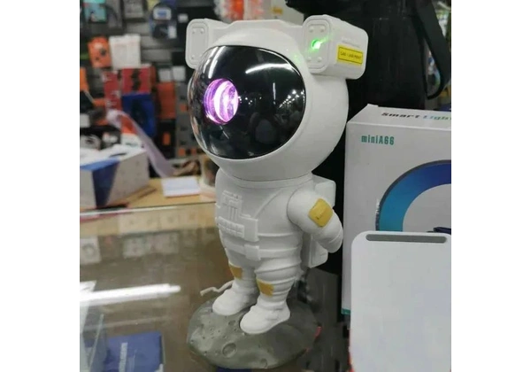 Projetor Astronauta, Luminaria entregamos (Luzes no teto)