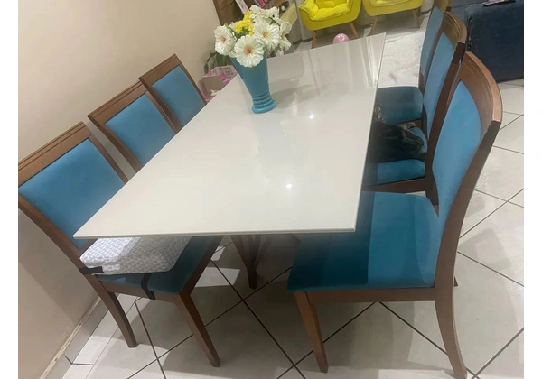 Mesa de jantar 6 cadeiras