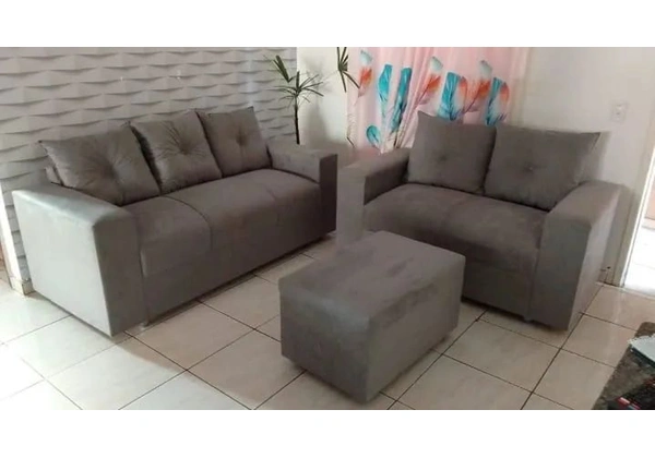 Sofá Novo 2 E 3 Lugares + Puff de Brinde Pronta Entrega Hoje Consulte Disponibiliade