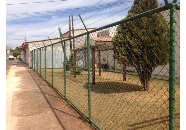 Alambrado, canil, cercas, grades, estruturas metálicas, policarbonatos e Blindex .