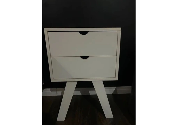 Mesa gaveteiro bem nova