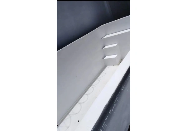 Piscina de fibra 4.40 x 2.20 x 1.40 valor 4100 ZAP *