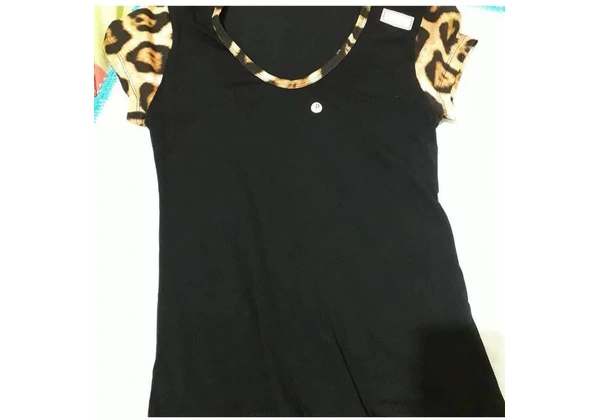 Roupas semi novas usadas