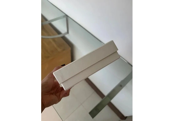 Caixa em cartonagem rígida 10x10x4