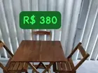 Mesas e cadeiras