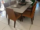 Cadeira para mesa de jantar em madeira e tecido de linho