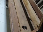 mesa de Madeira com 2 bancos !! Perfeito estado, negociamos valores !!