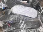 VENDO 55 PARES CHINELOS NÚMEROS VARIADOS 37 A 43PREÇO R$ 825, 00WHATS *..