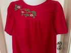 Blusa rosa bordada