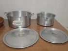 Panela de alumínio grande