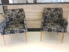 Par de poltronas decorativas