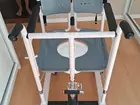 Cadeira de transferência/sanitária/de banho/de rodas SUPERMEDY