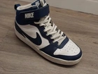 Tênis Nike azul e branco