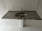 Pia de cozinha com cuba e torneira