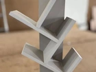 Estante de livros de mesa moderna em forma de árvore