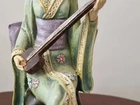 Estatuetas de gueixa.