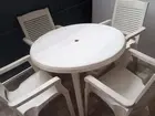 mesa plástico com 4 cadeiras