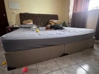 Cama King Size com Cabeceira Removível
