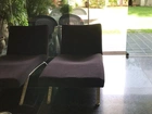 Cadeira Chaise lounge pretas em perfeito estado