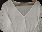 ARESTTA BLUSA Richelieu TAM 38( veste até Tam 44) 55, 00Altura 50cmLargura 54cm