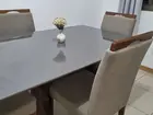 Vendo mesa de jantar com 4 cadeiras