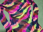 Blusa colorida de tela Bodyforsure P