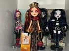 Boneca Lizzie Hearts (Ever after high)