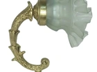 abajur em bronze curvo com tulipa fosca