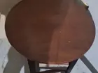 mesa de canto madeira mácica em bom estado.
