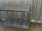 Carrinho inox com rodízios