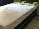 Vende-se Cama Box Casal