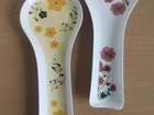Kit com 2 descanso para colher e talheres em melamina decorado - cor branco