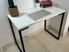 Escrivaninha branca estilo industrial usada