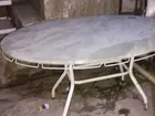 Mesa de mármore sem cadeira