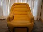 Poltrona original anos 70 amarela restaurada