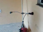 Vede-se roçadeira
