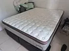 Cama Box Queen com Colchão Importado