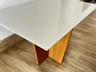Mesa com tampo de vidro